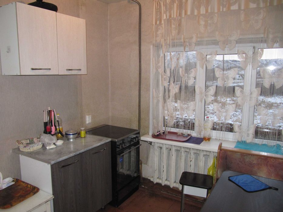 Дом кирпичн 5-комн, 3х-этажн на Аблакетке