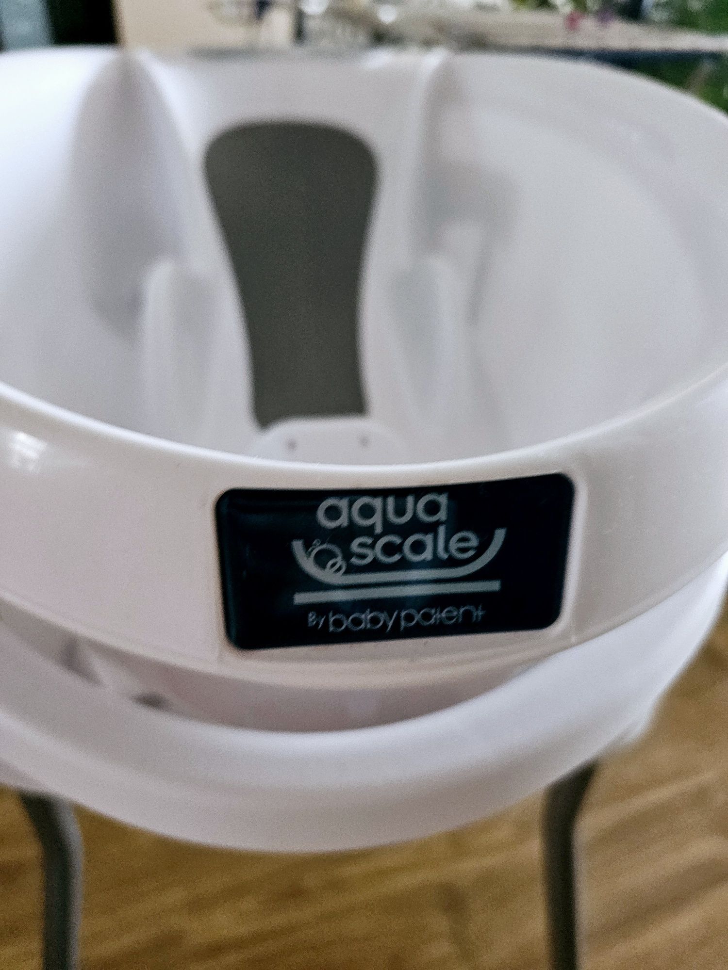 Cadita Aqua Scale si suport inclus