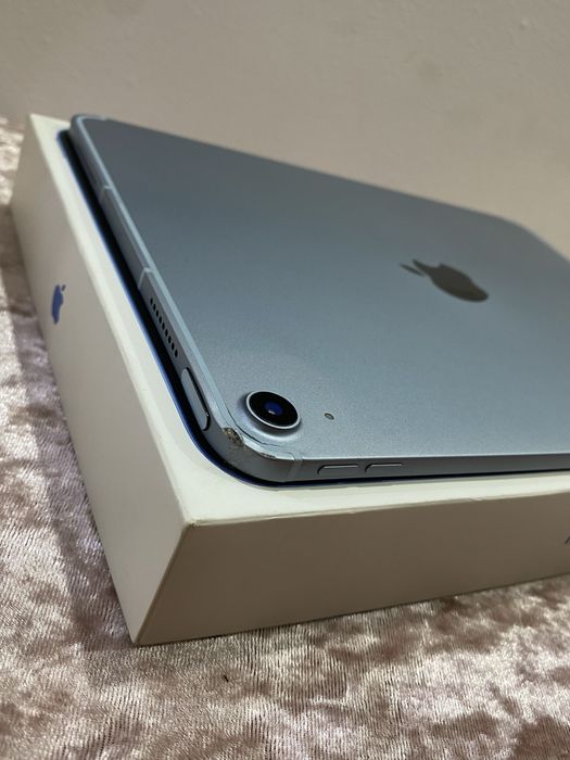 iPad Air 4 2020 /Celular / Wi-fi / 64 GB