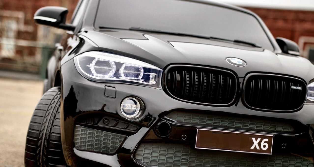 Двуместен джип Лицензиран BMW X6M 12V C MP3 с меки гуми за 2 деца