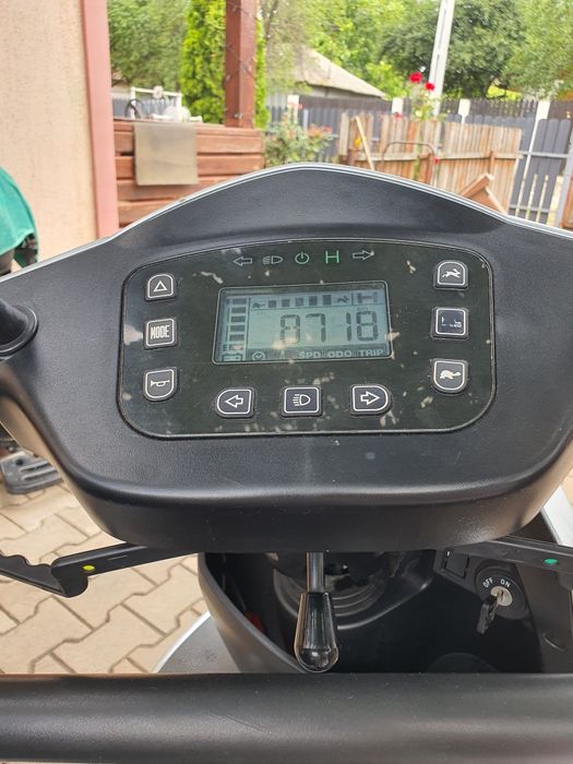 Scooter electric destinat persoanelor cu dizabilitati,batrani