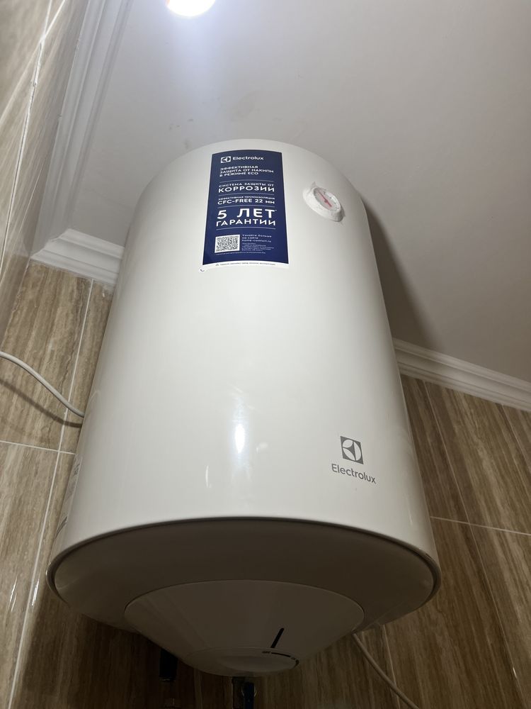 Электро-водонагреватель Electrolux
