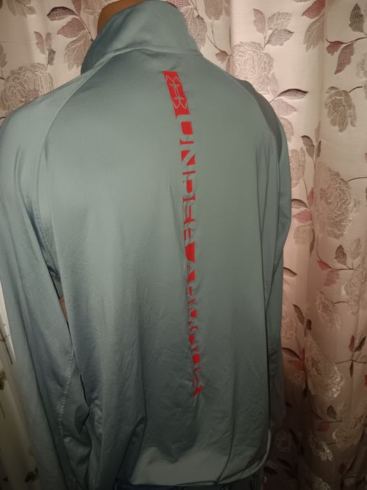 Bluza Underarmour de barbat,marime L