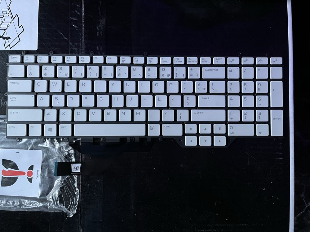 Клавиатура за Alienware m17