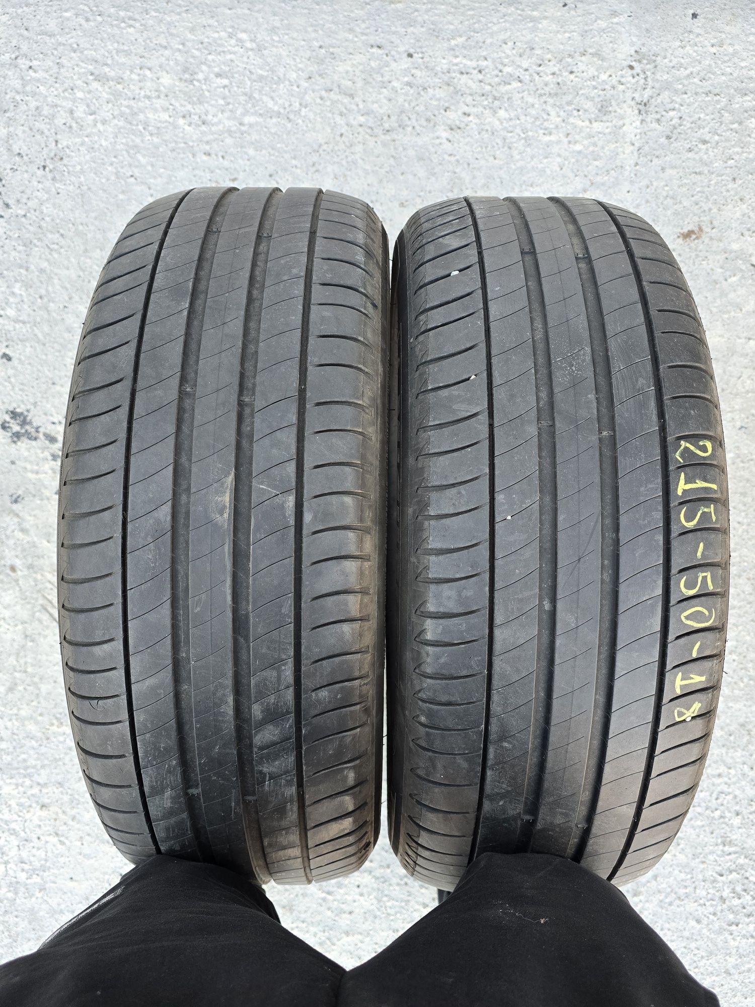 2 Броя 215/50/18 Michelin 5,2mm 2020DOT