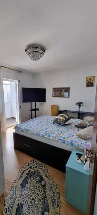 Inchiriere casa moderna cu toate utilitatile.