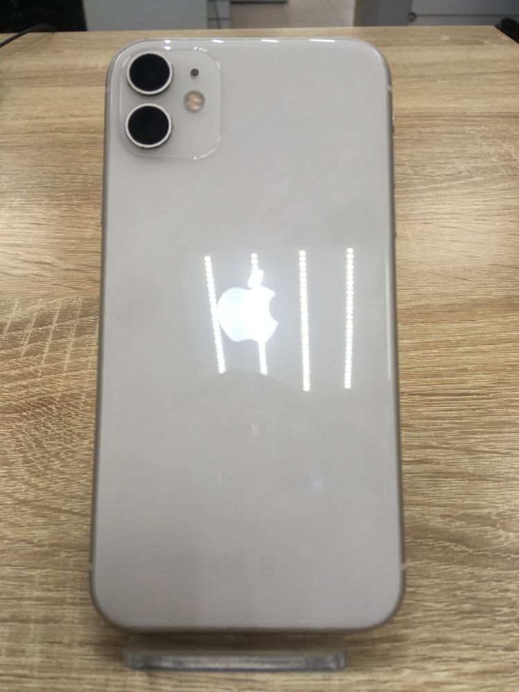 iPhone 11/64 Gb White