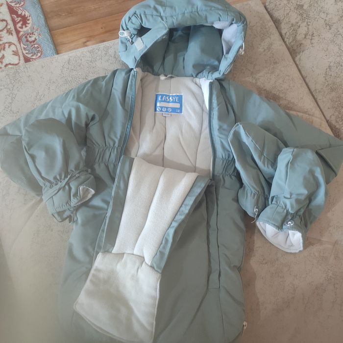 продам комбинезон детский фирмы lassye