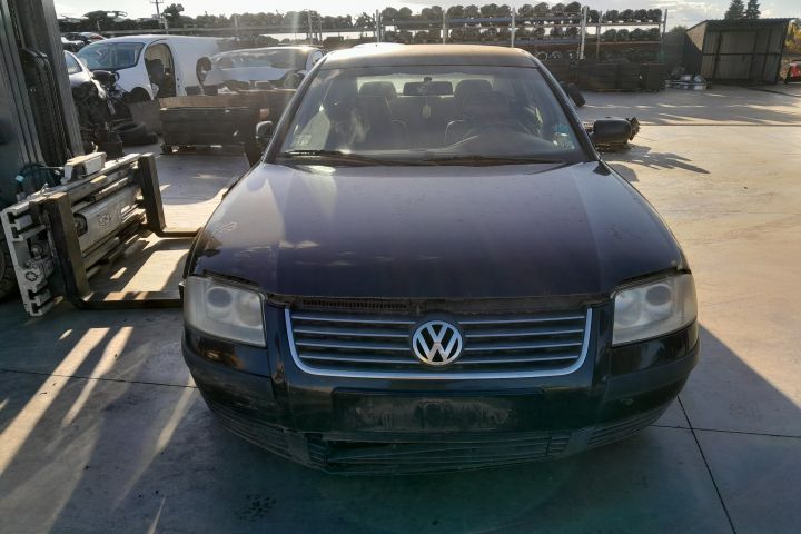 Dezmembrez Volkswagen VW Passat B5.5 [facelift] [2000 - 2005] Sedan 1