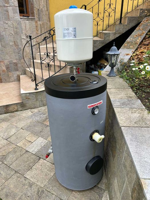 Продавам соларен бойлер 150 л. 3 квтч.