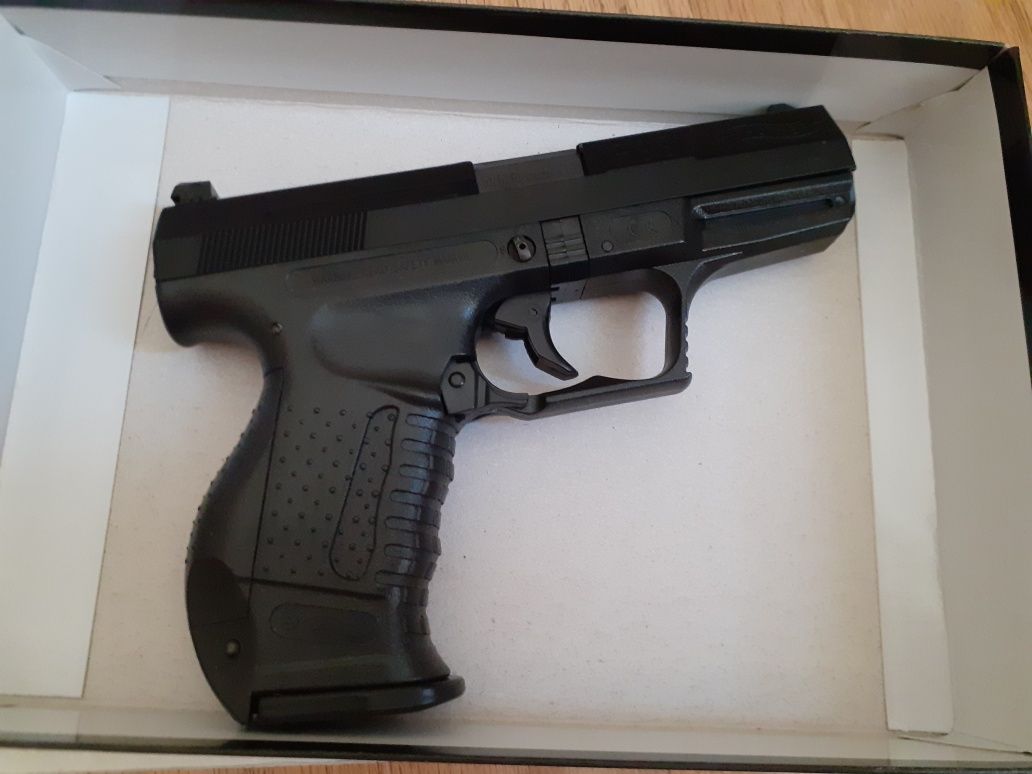 Pistol airsoft Walther P99 spring--Umarex