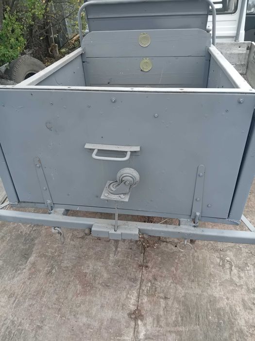 Продавам ремарке