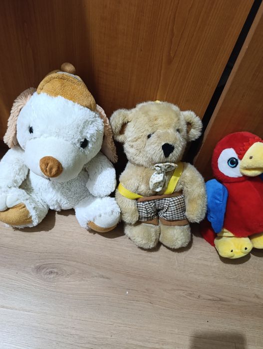 Vând jucării  plusuri