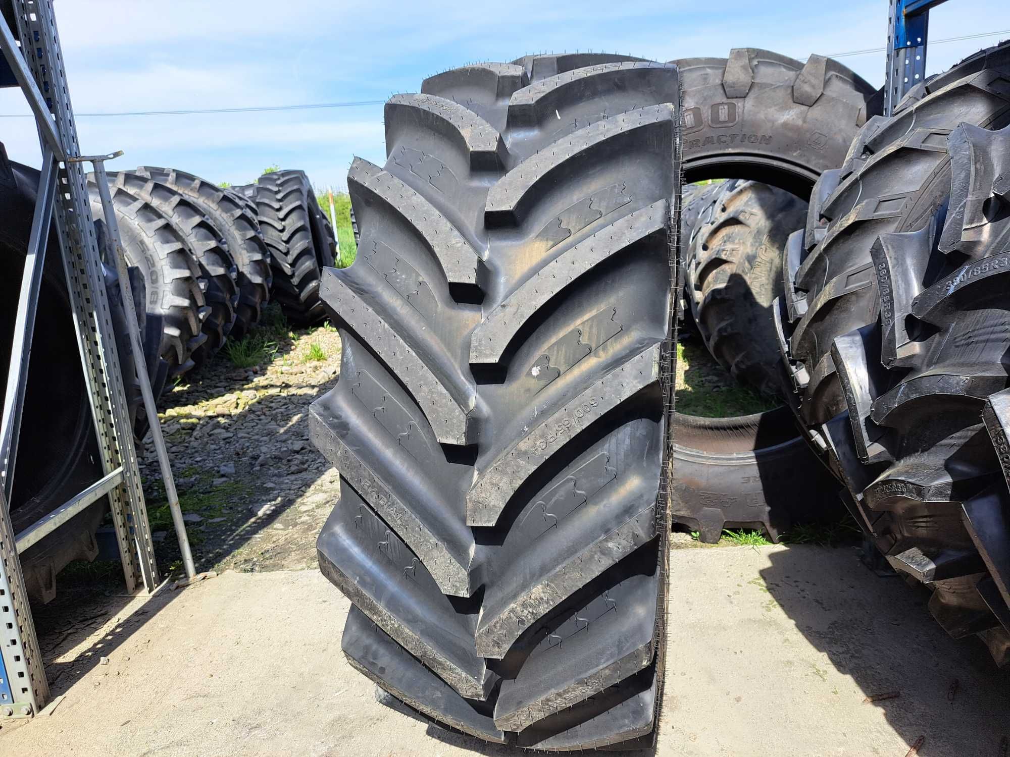 Cauciucuri noi tractor JOHN DEERE fata 600/65R34 BKT AGRIMAX PREMIUM