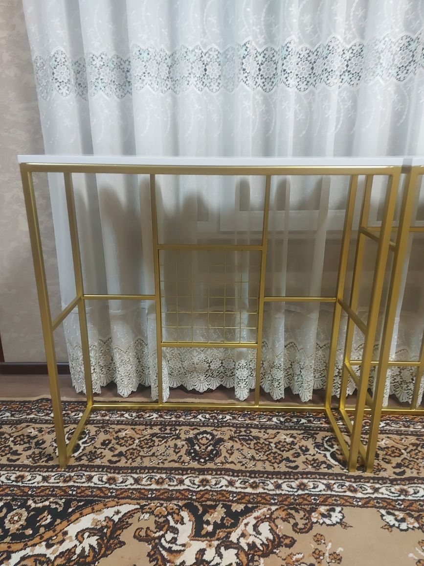 Консоль для вашей прихожей