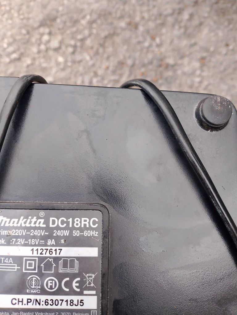Безчетков перфоратор Makita 281