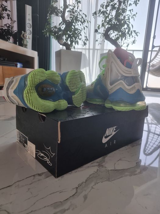 Sneakers Nike Lebron XIX