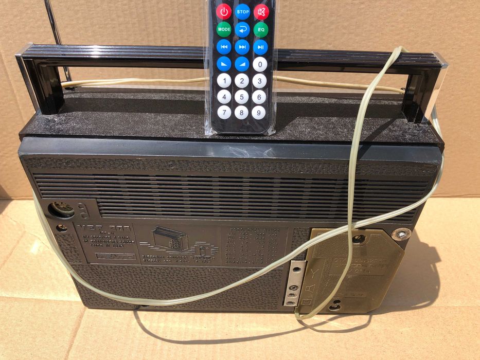 Работещо радио ВЕФ 206 с УКВ, 
блутут и дистанционно - модифицирано