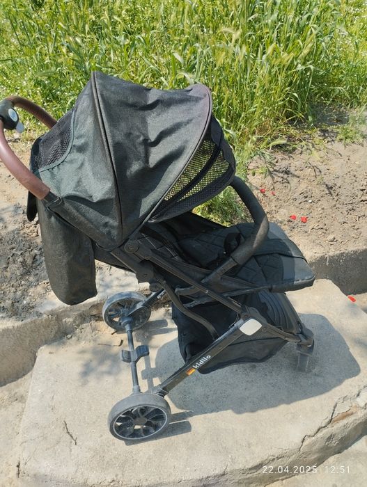 Ппродам не недорого коляска.