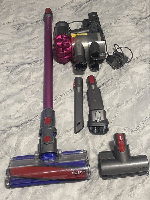 Dyson V7 Motorhead