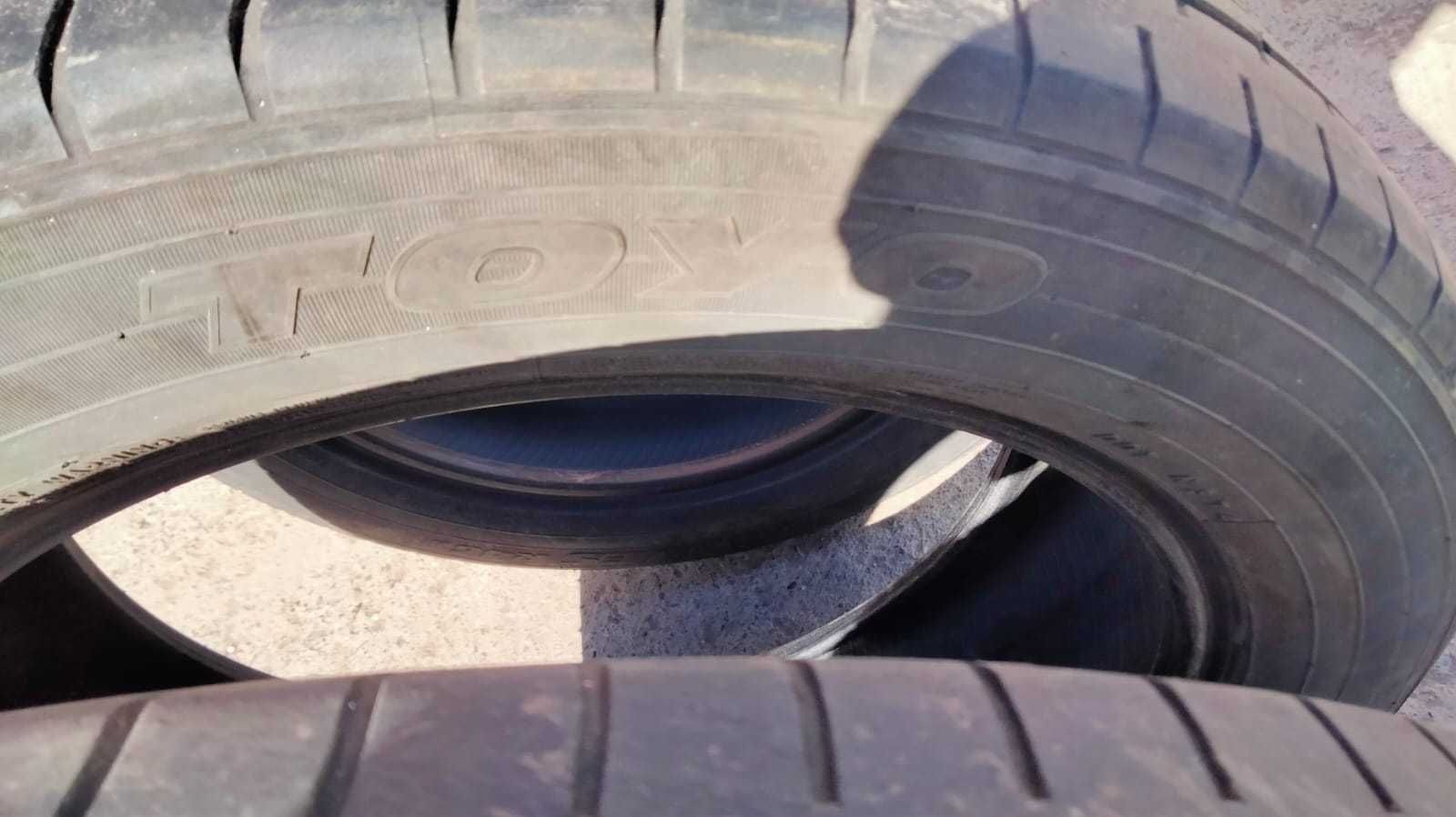 Cucucuri Toyo 225/55R19 99V