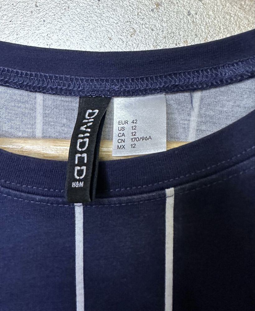 рокля California 86 H&M
