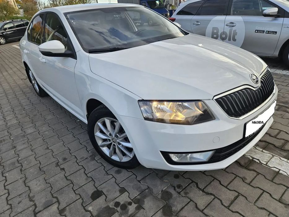 Skoda Octavia unic sofer, navigatie android, revizii reprezentanta