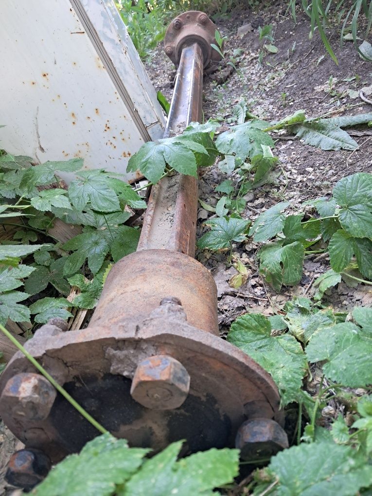 Ось для тележку диск