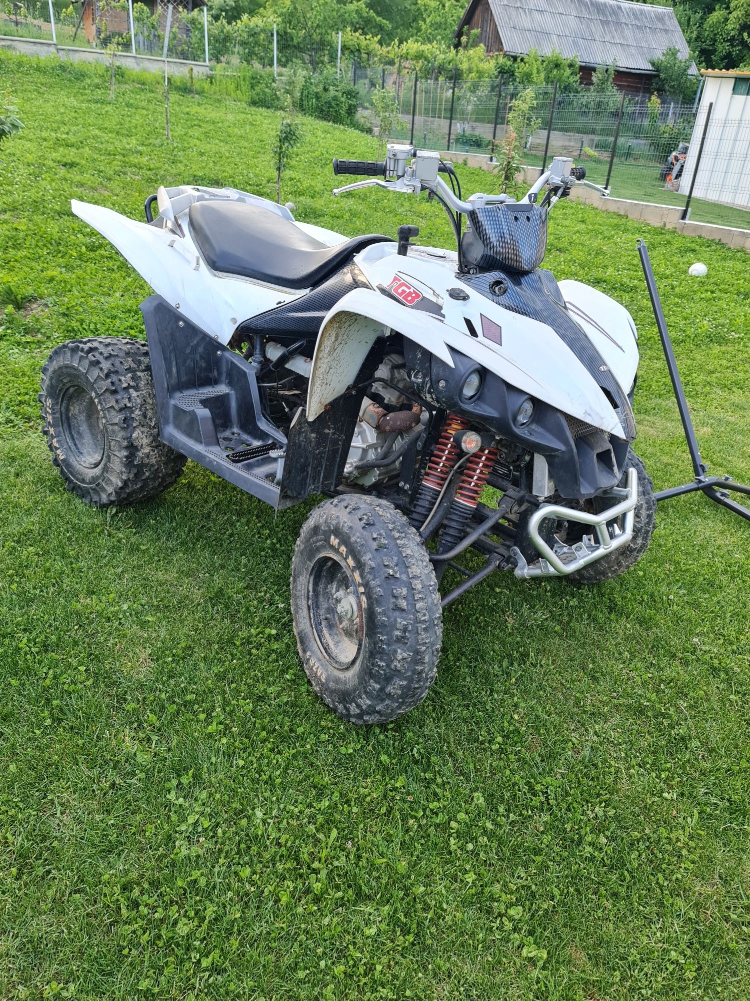 Vând atv TGB de 300cc.