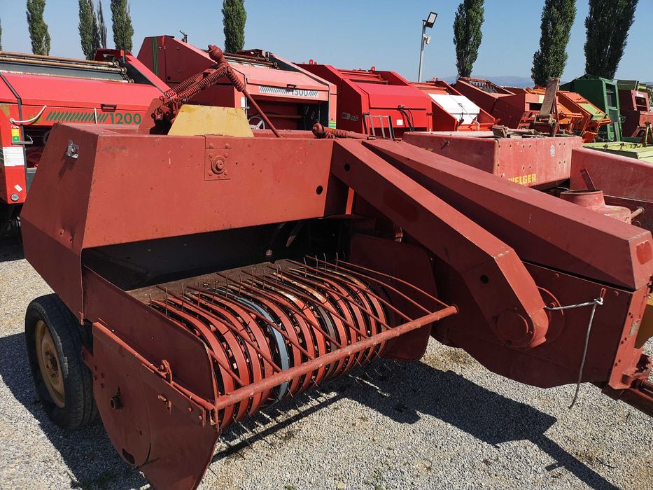 Земеделска Техника Испорски предлага сламопреси на квадратни бали