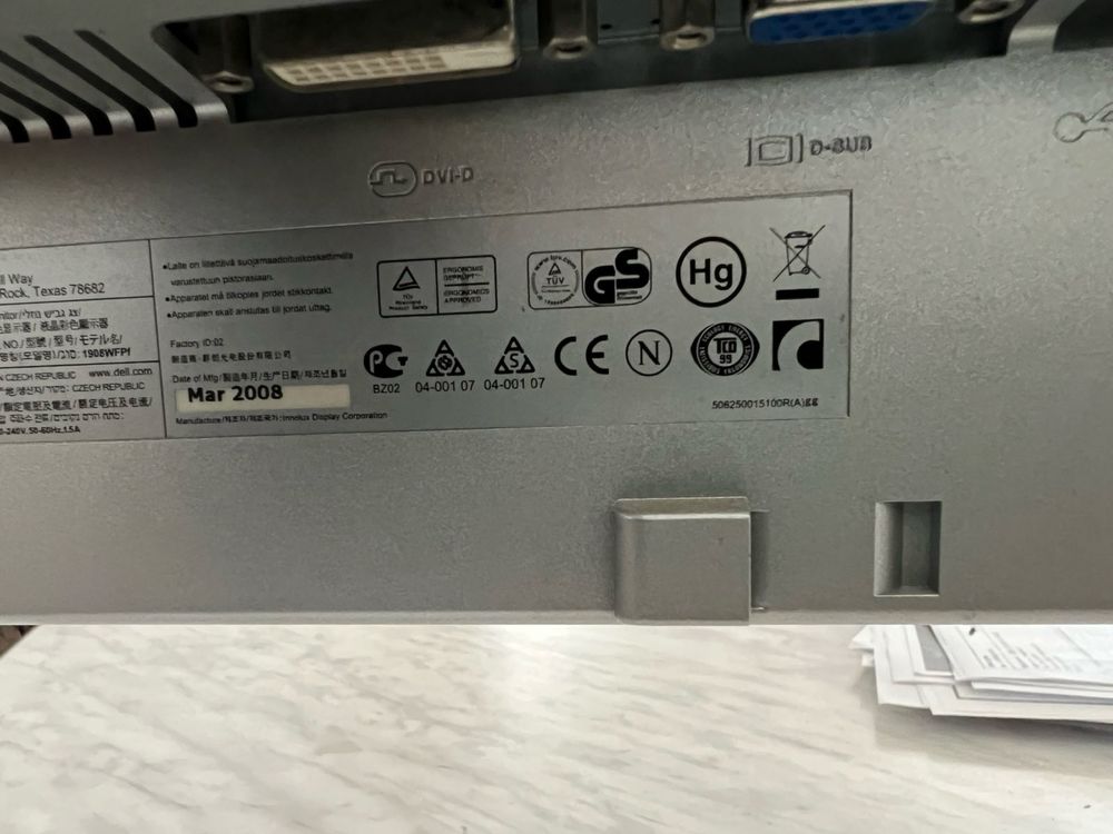 Монитор Dell в отлично състояние