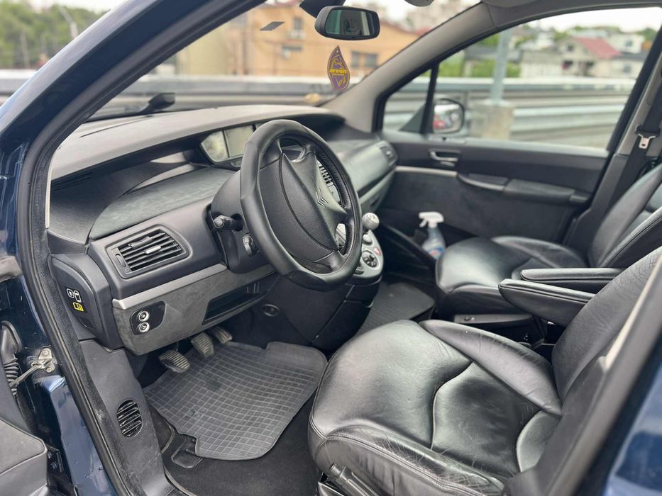Citroen C8