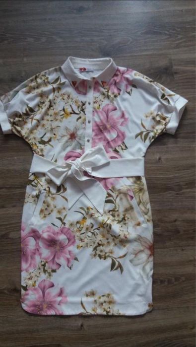 Женская одежда платья