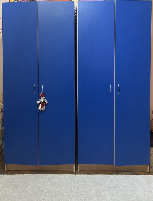 Vand mobila de dormitor 700lei negociabil.