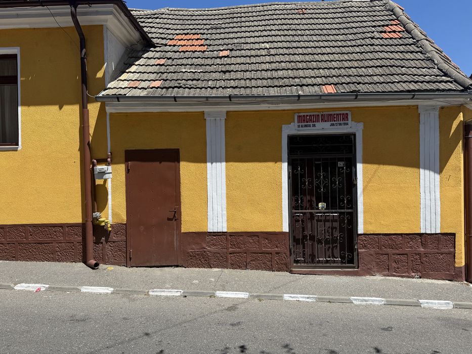 Inchiriez SPATIU COMERCIAL 42m2/Strada Constitutiei