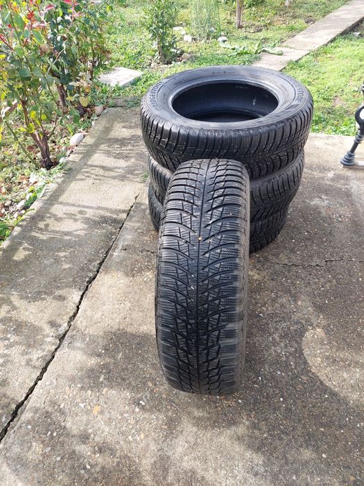 Anvelope de iarnă Bridgestone 215/65 R17