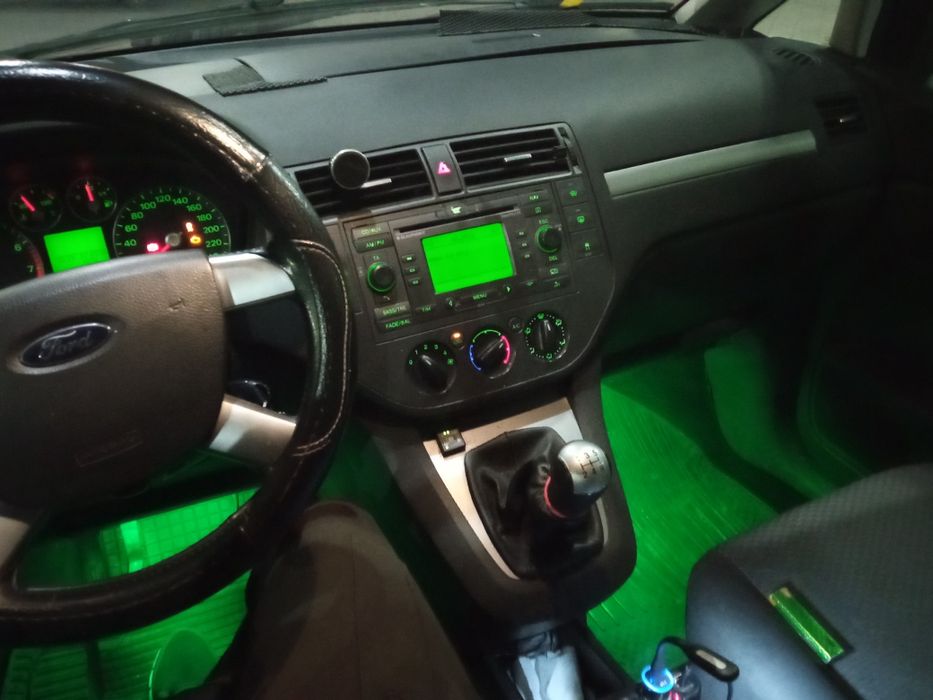 Vând Ford Focus Cmax 1.8+ GPL