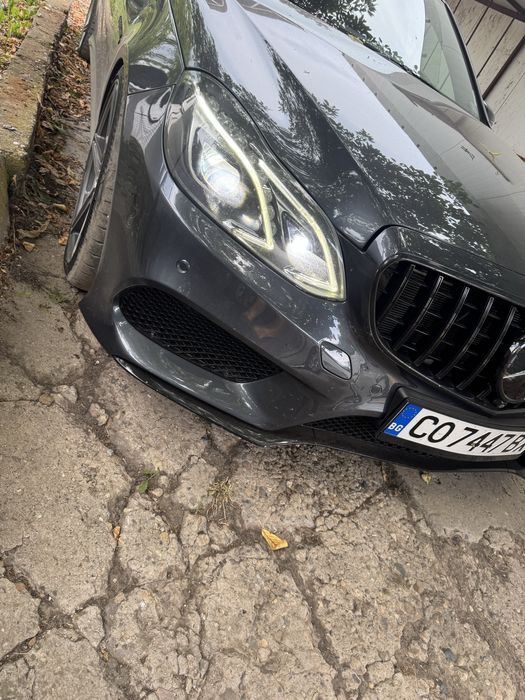 Предна AMG броня за w212 FACE обурудвана с решетка без емблема