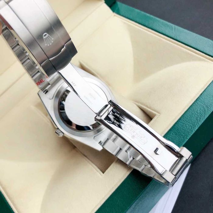 Rolex Oyster Perpetual Tiffany Blue с автоматичен механизъм