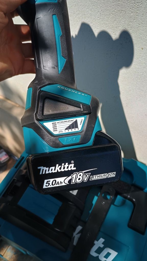 Flex Makita dga513 variator turatie,baterie 5 ah, încărcător,cutie