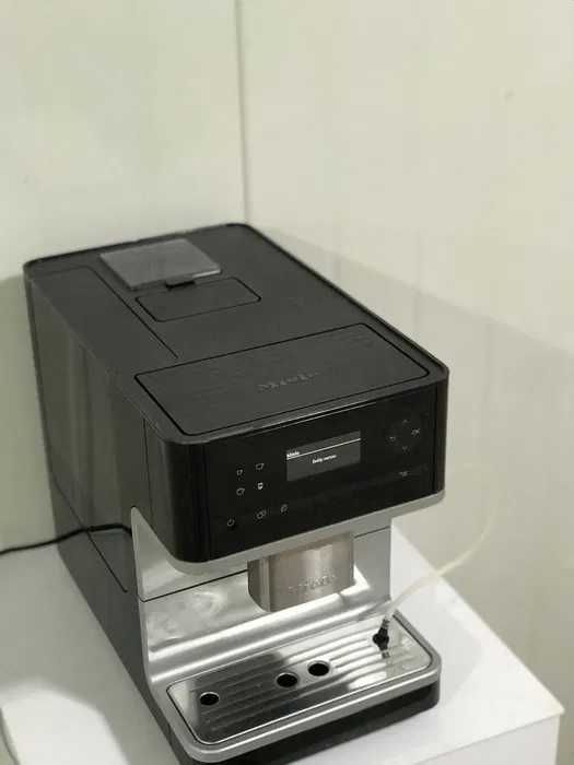 Кафе машина Miele CM 61