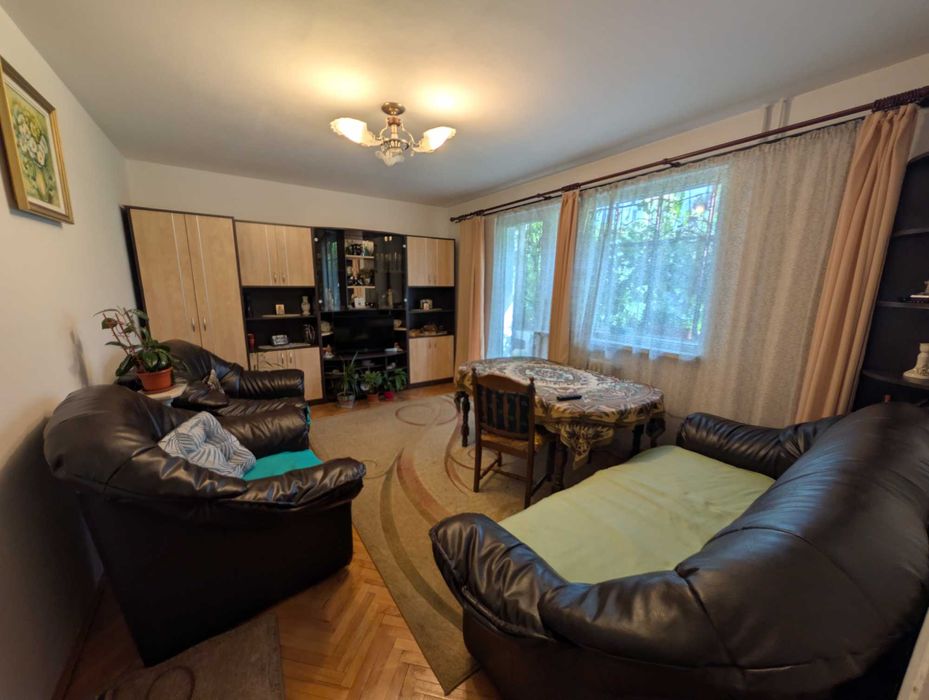 Apartament cu 4 camere decomandate - cartier Mănăștur