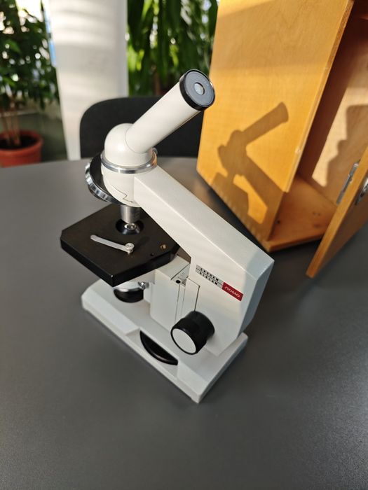 Лабораторен микроскоп ЛОМО Биолам