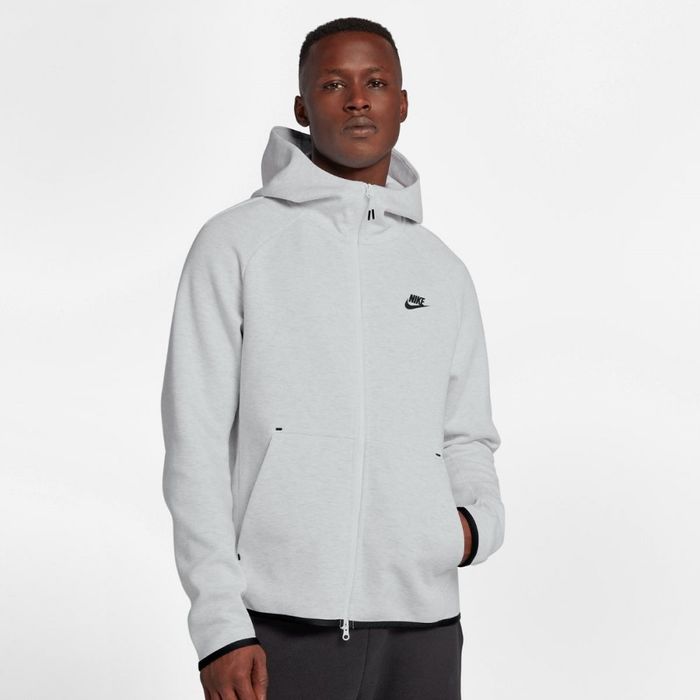 Nike Tech fleece мъжко горнище L размер