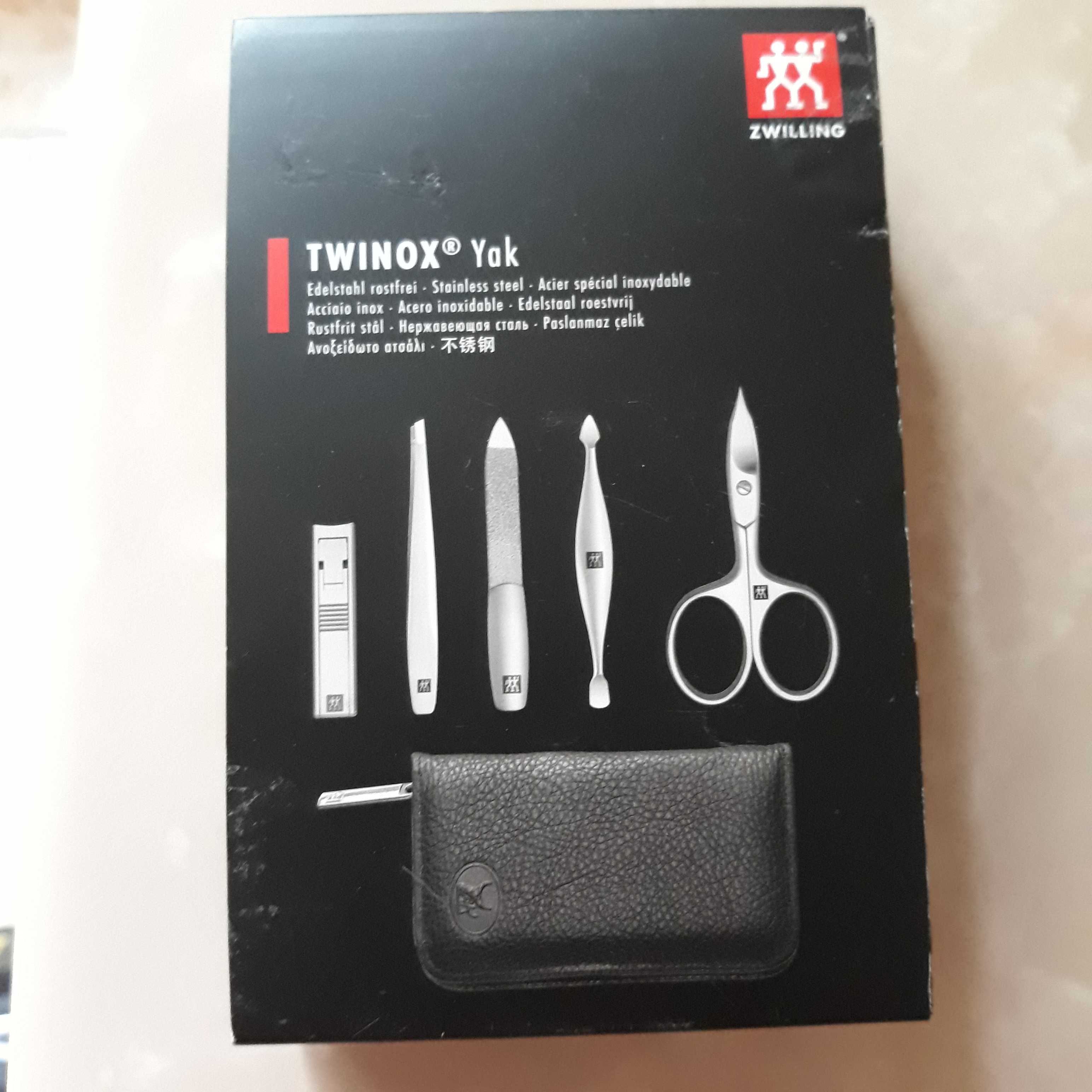 Vand trusa manichiura de calitate,marca Zwilling Germania.