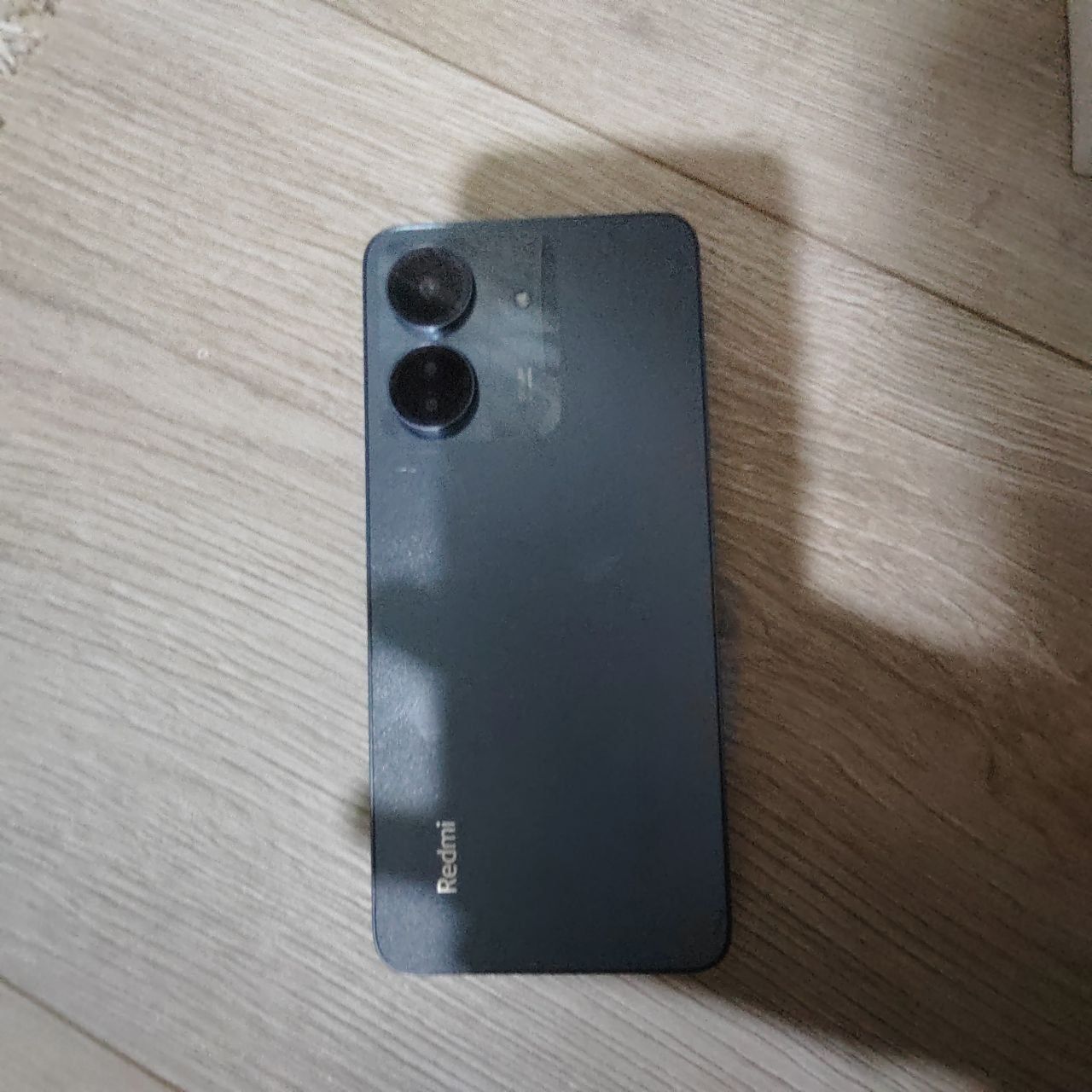 Продам телефон Redmi 13c