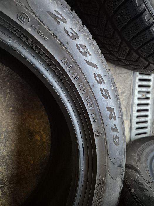 Vând cauciucuri 235/55/19 M+S set complet imp Germania  //Pirelli//