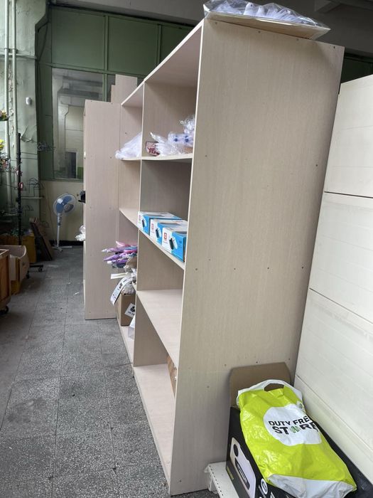 Стелажи за магазин, склад