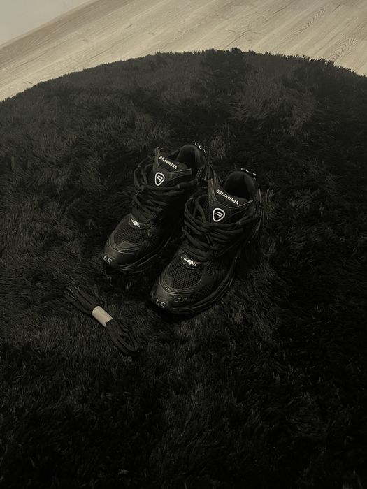 Balenciaga Runner Black