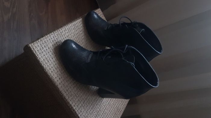 Botine piele, marimea 38, toc 8cm